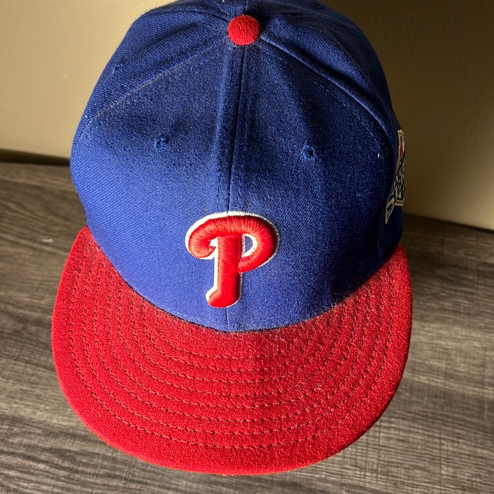 MLB New Era Men’s Phillies On Field Fitted 6Panel Hat with World Series Champion